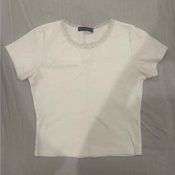 Brandy Melville Tops - Brandy Melville White Lace Trim Top